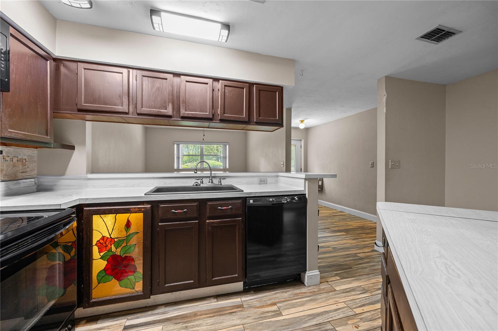 Image 17 of 33 For 211 Heflin Avenue