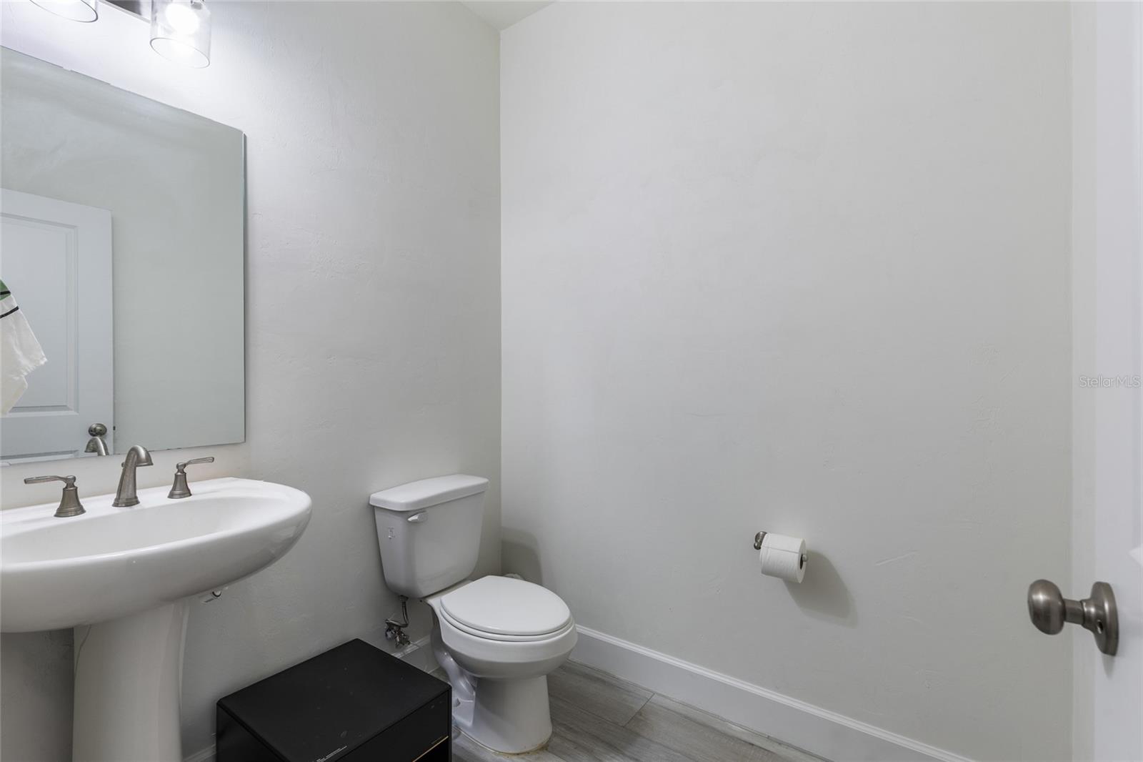 Image 8 of 17 For 6711 13th Lane