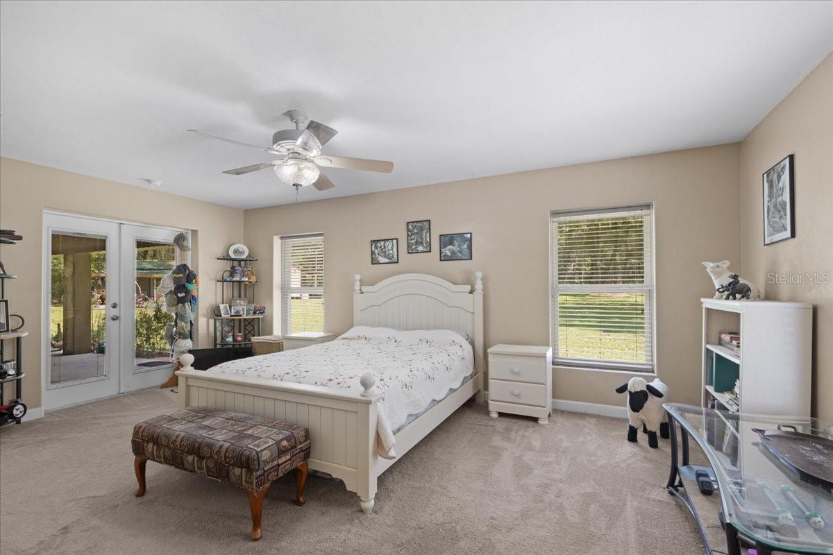 Image 12 of 77 For 4700 55th Avenue