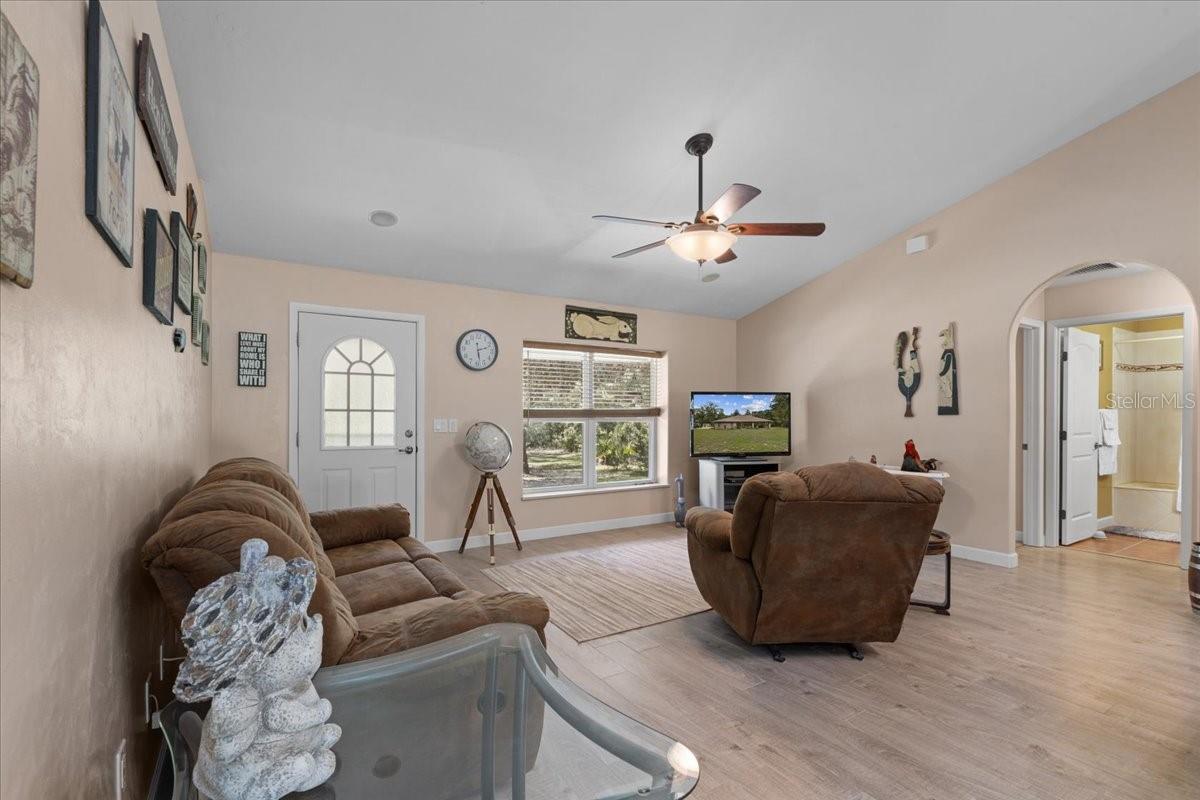 Image 3 of 77 For 4700 55th Avenue