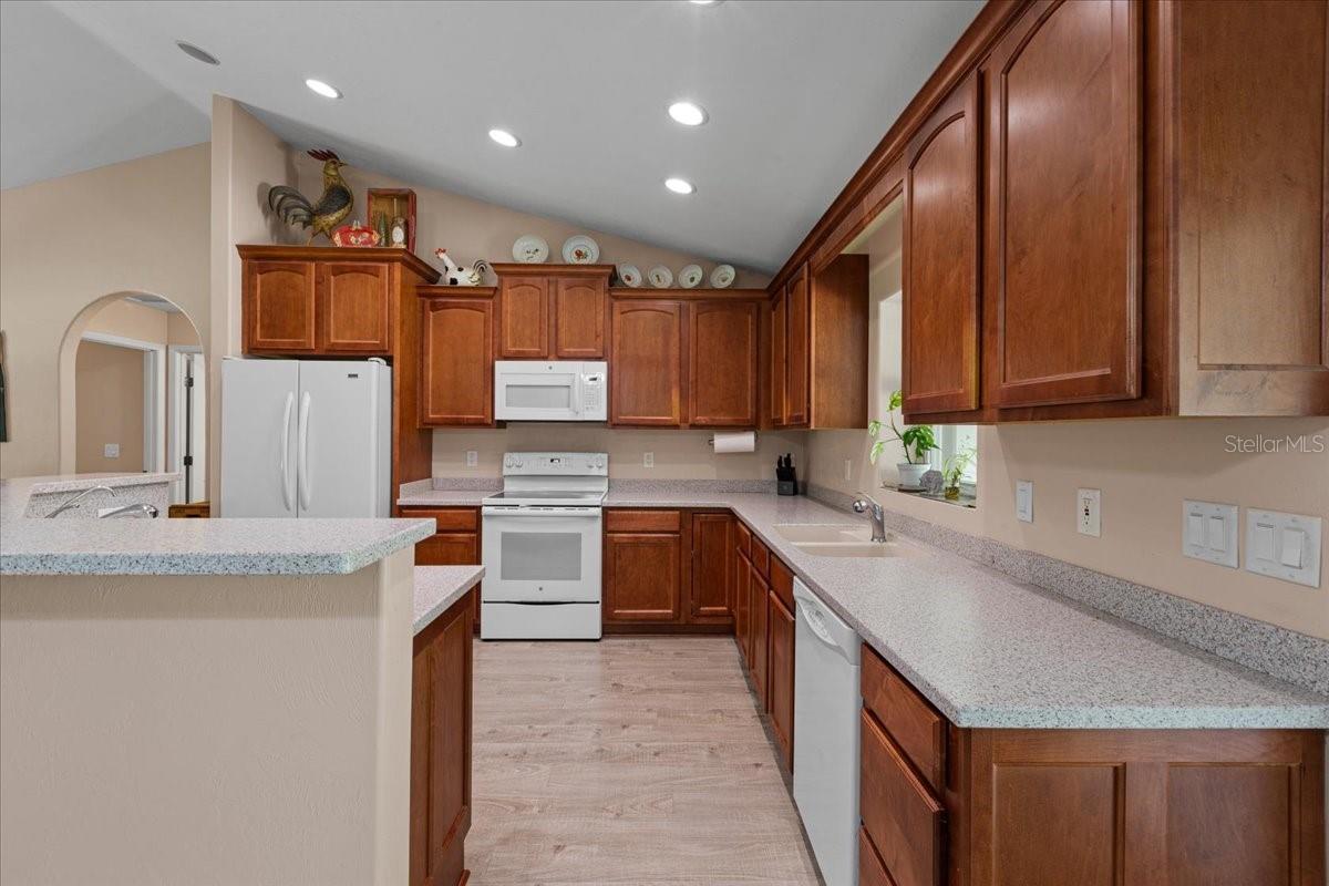 Image 5 of 77 For 4700 55th Avenue