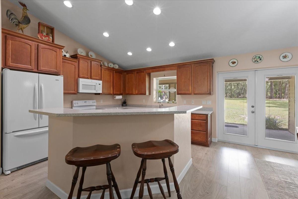 Image 6 of 77 For 4700 55th Avenue