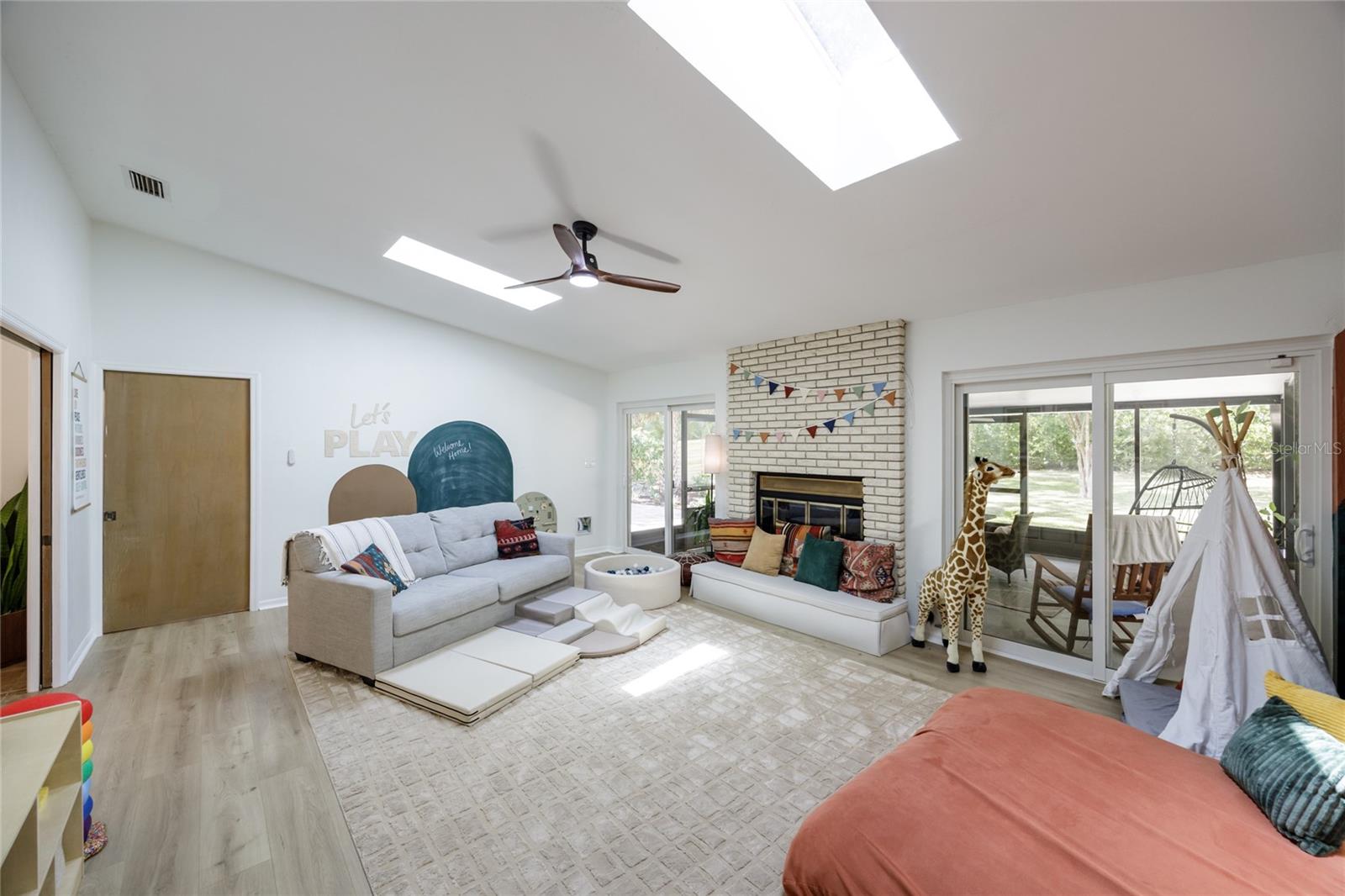 Image 18 of 69 For 1626 21st Street