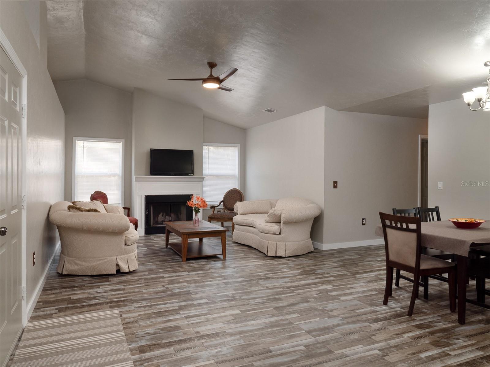 Image 12 of 30 For 8047 63rd Lane