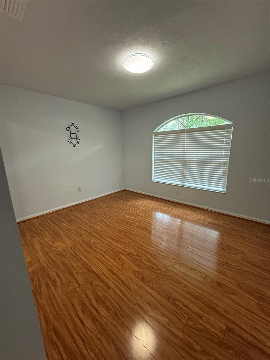 Image 13 of 18 For 5209 30th Lane