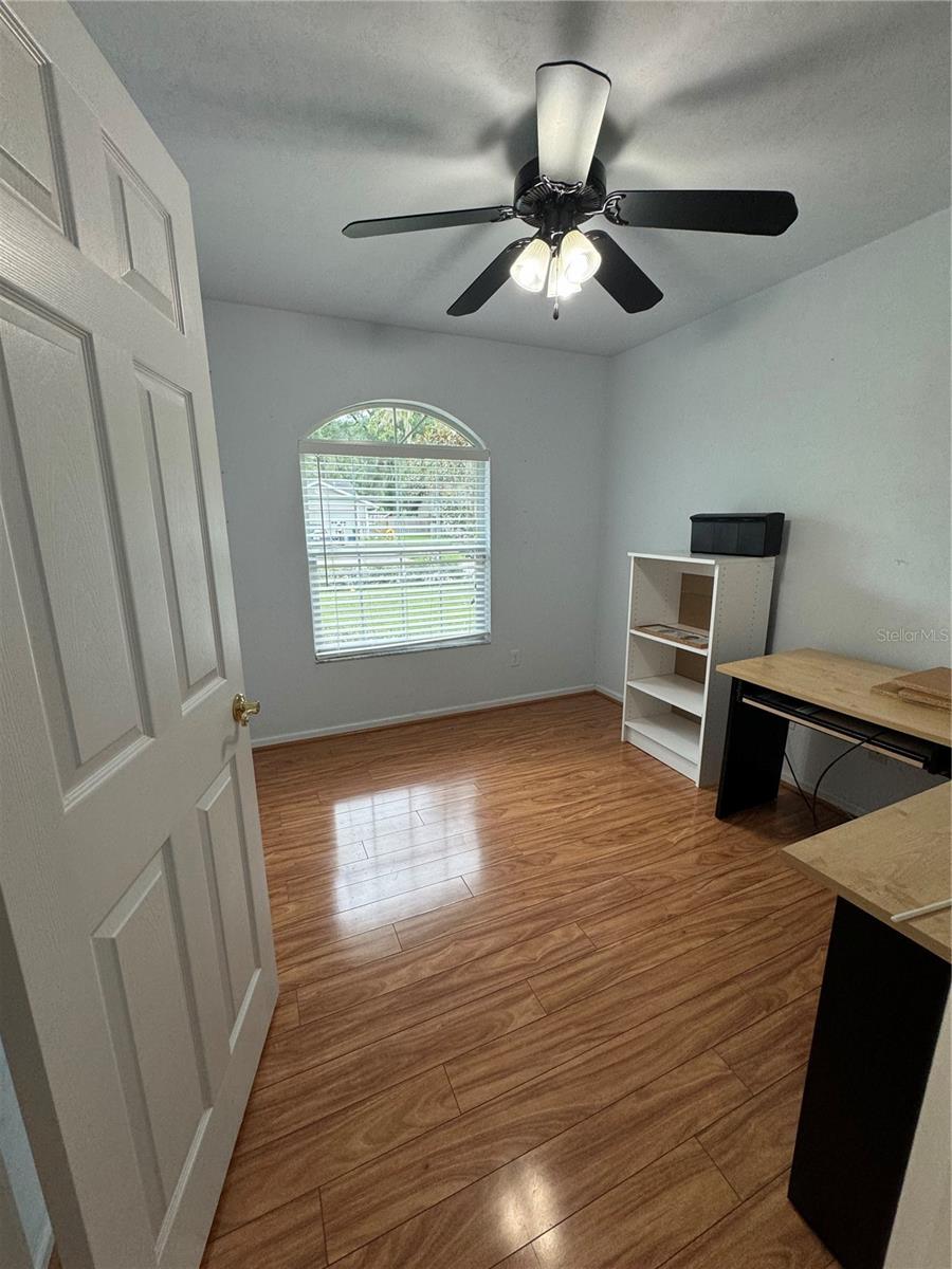 Image 3 of 18 For 5209 30th Lane
