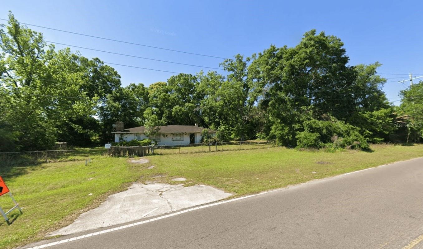 Image 2 of 3 For 7236 Morse Avenue