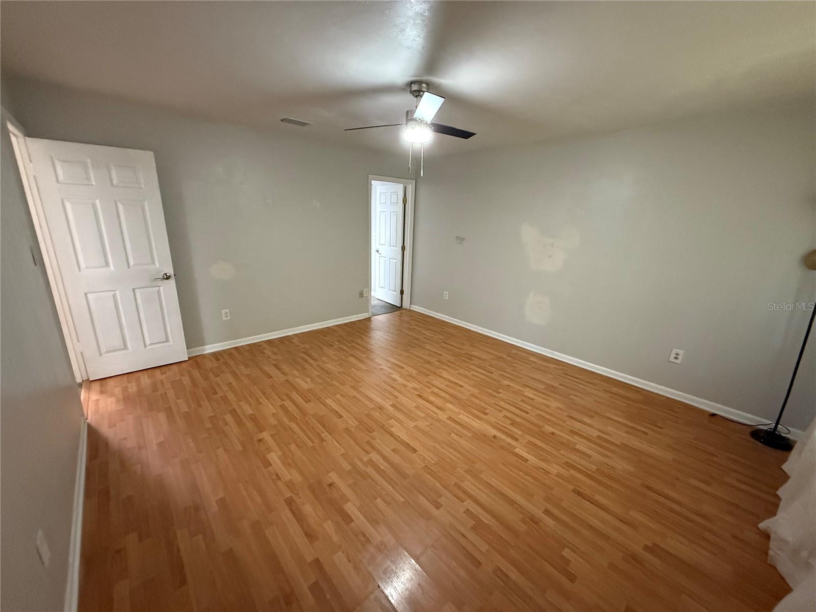 Image 2 of 15 For 5 28th Terrace