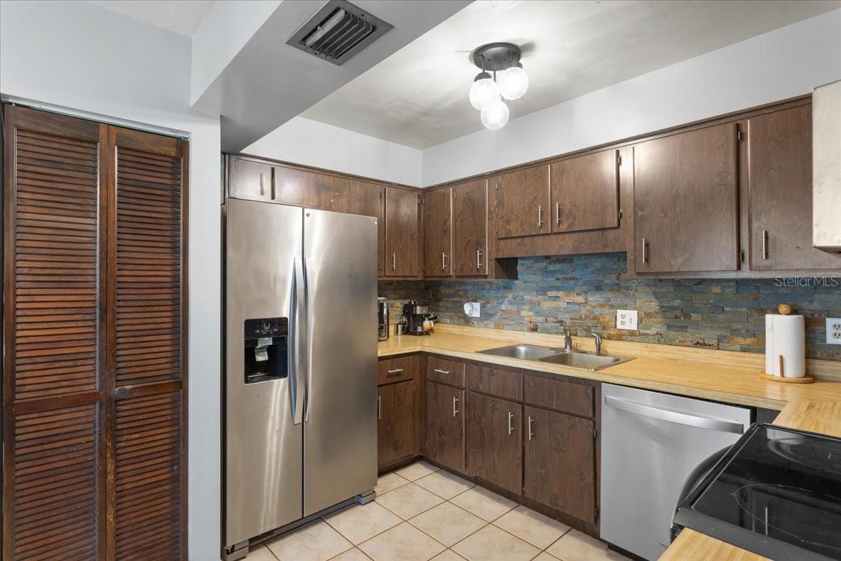 Image 10 of 33 For 4634 30th Avenue