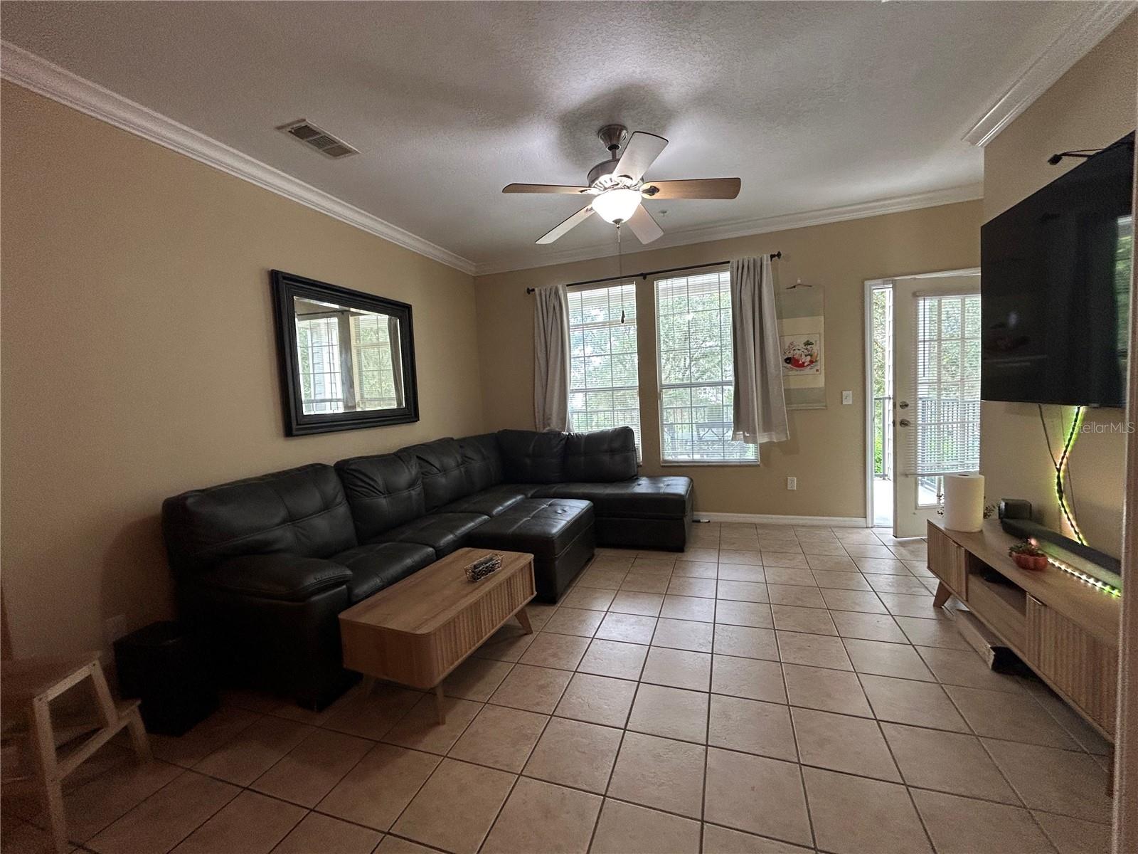 Image 3 of 13 For 1142 9th Road 2d