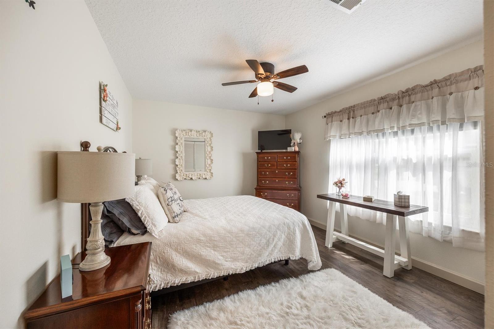 Listing photo id 37 for 1534 Frontier Drive