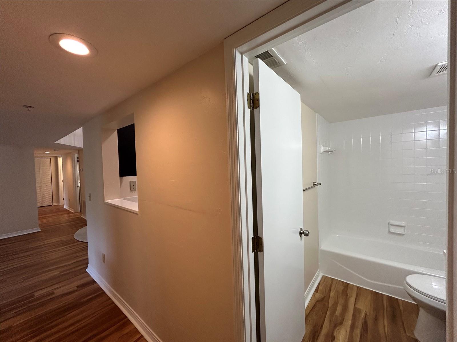 Image 13 of 28 For 2360 Archer Road 1012