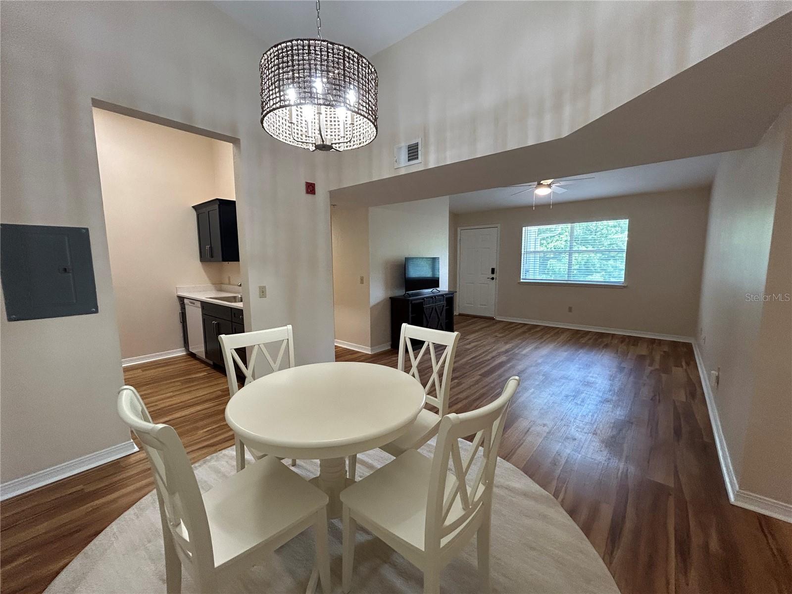 Image 5 of 28 For 2360 Archer Road 1012