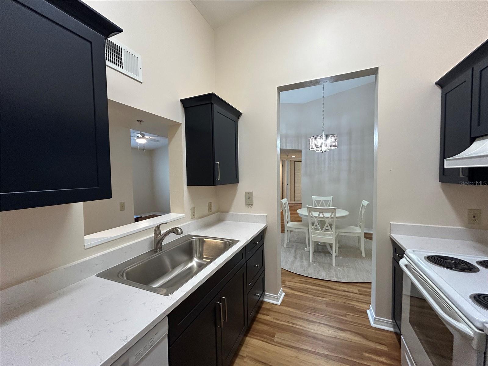 Image 7 of 28 For 2360 Archer Road 1012
