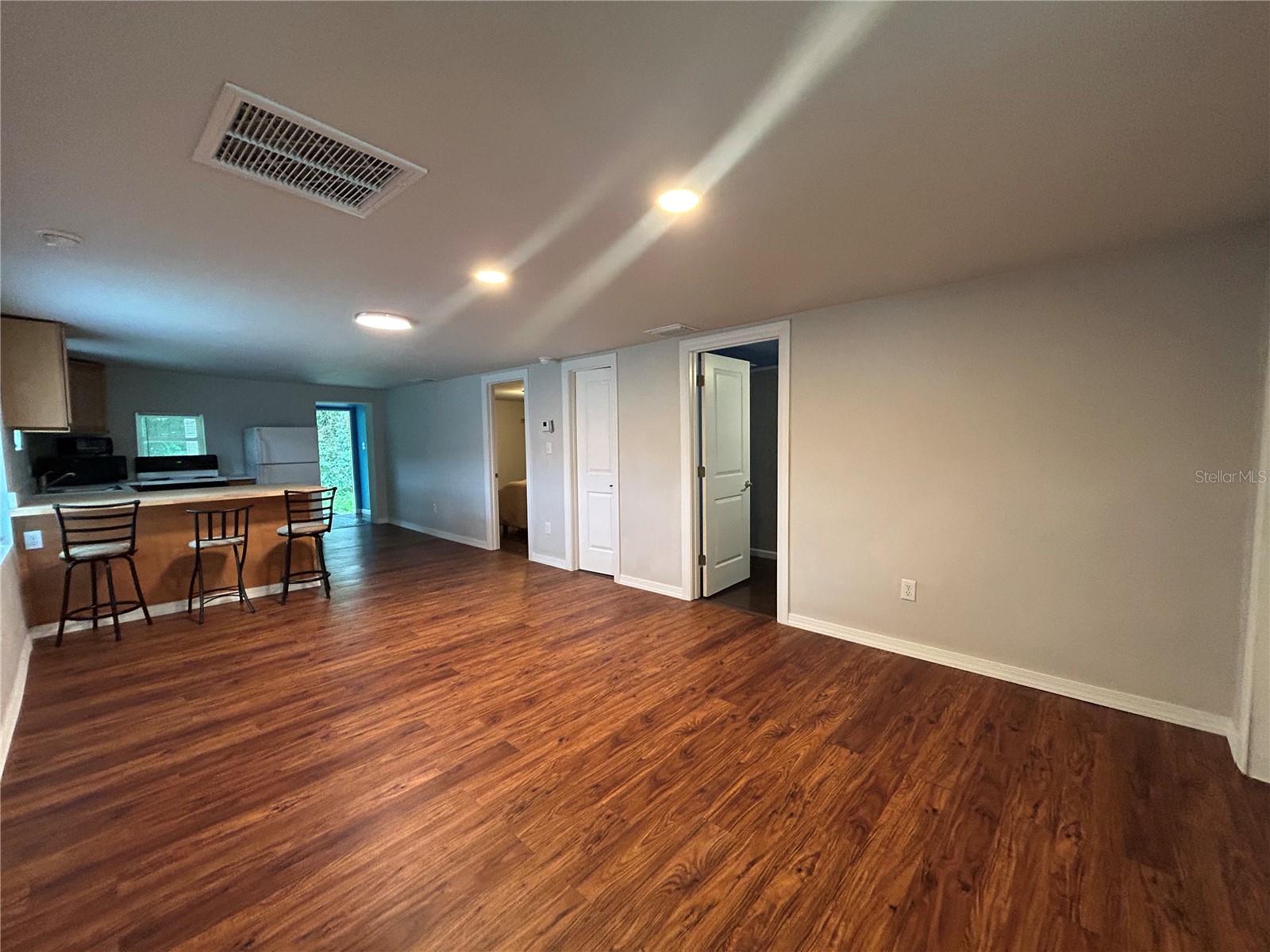 Image 3 of 19 For 1004 7th Avenue
