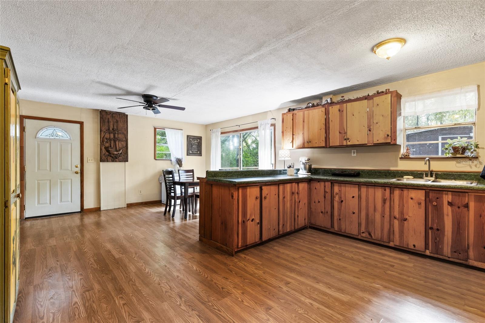Image 11 of 38 For 27904 114 Place