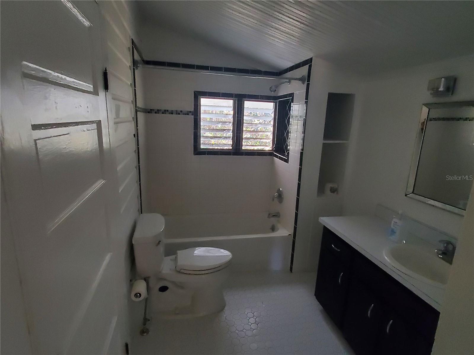 Image 13 of 18 For 18670 246th Street