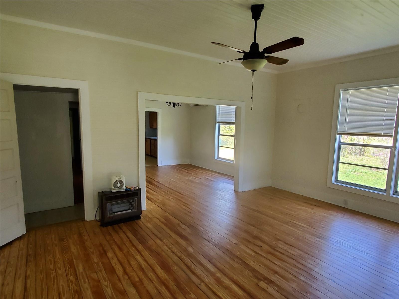Image 4 of 18 For 18670 246th Street