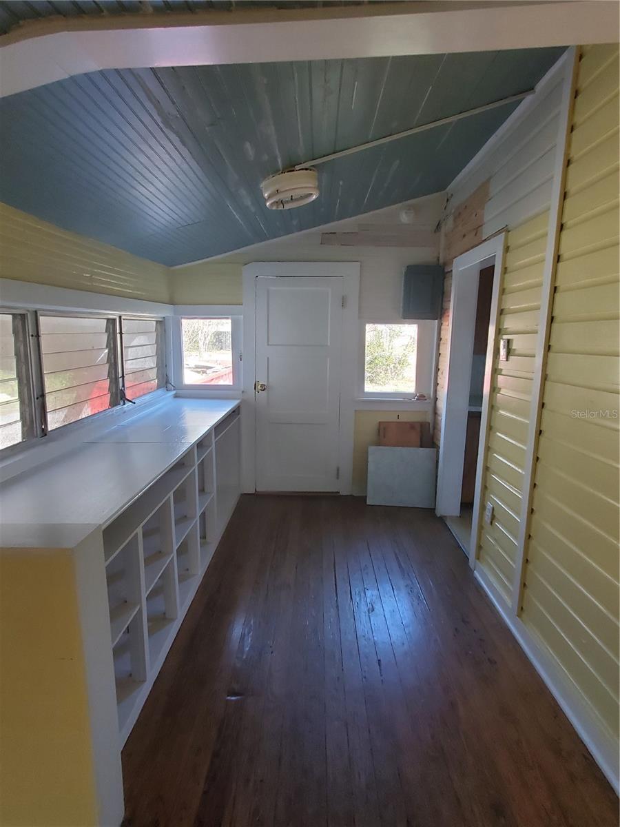 Image 5 of 18 For 18670 246th Street