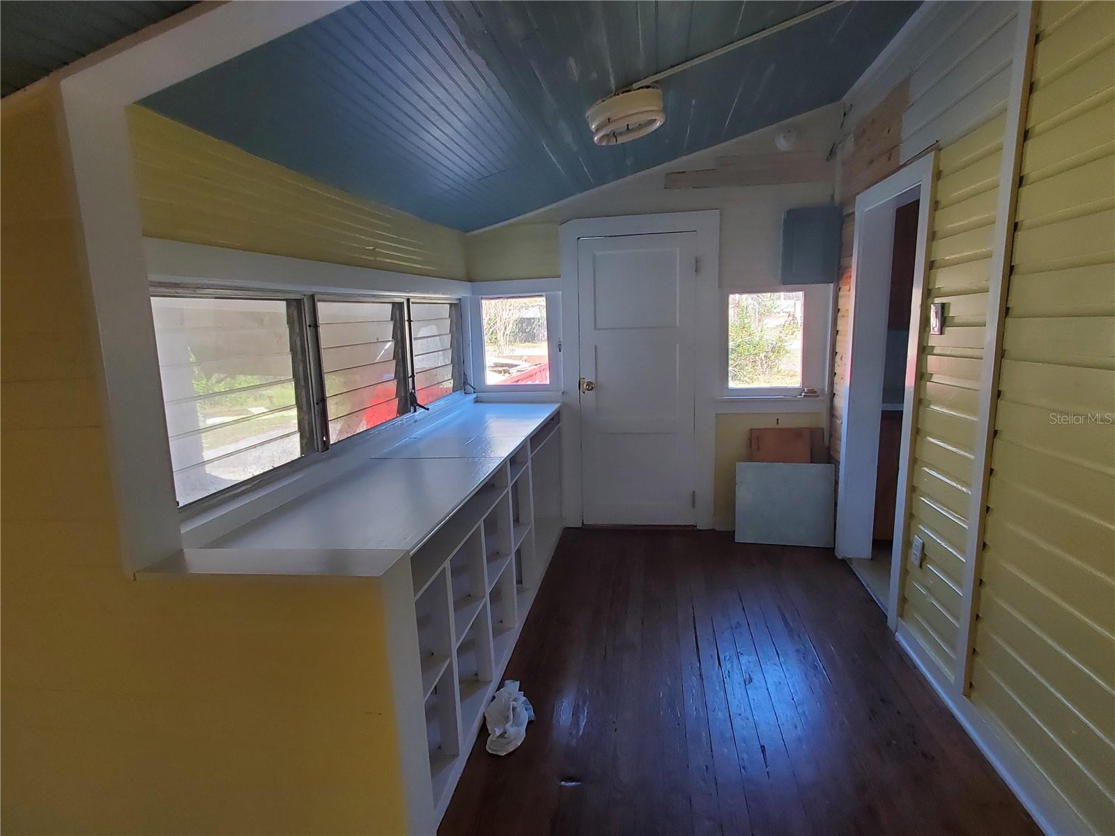 Image 6 of 18 For 18670 246th Street