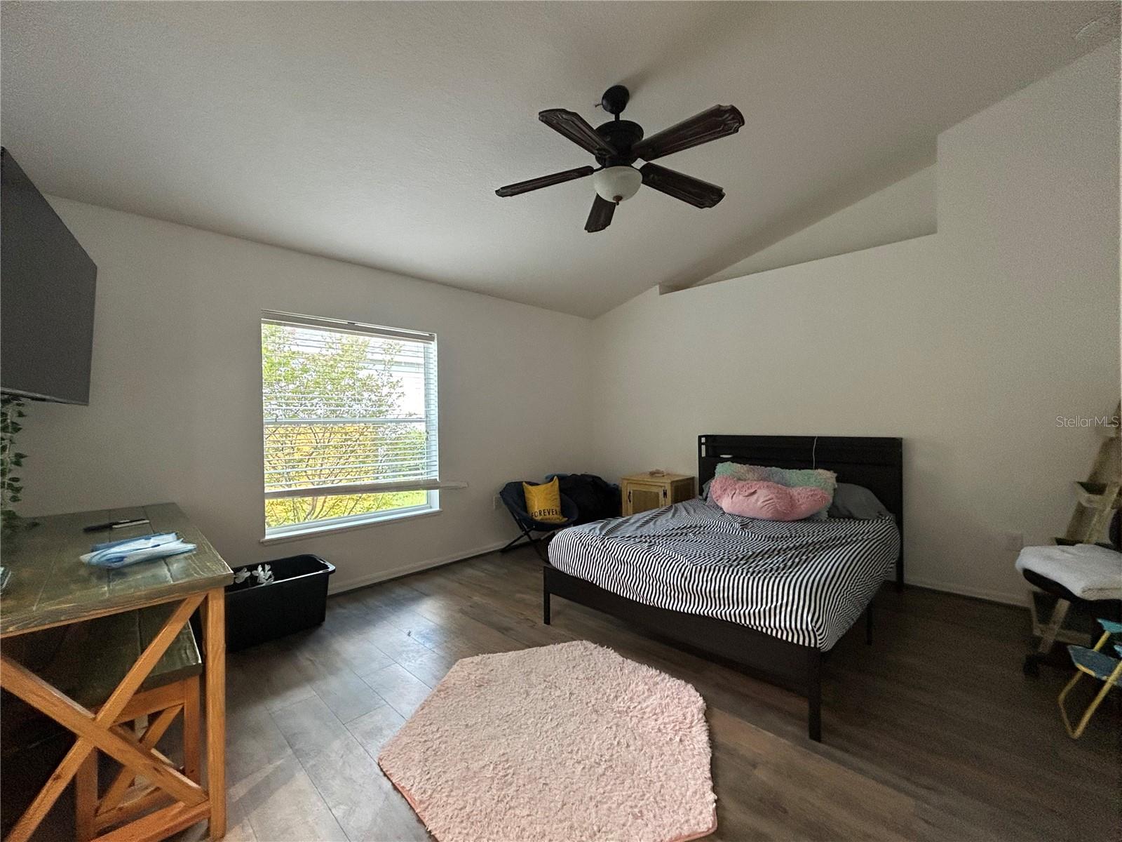 Image 11 of 25 For 24383 8th Place