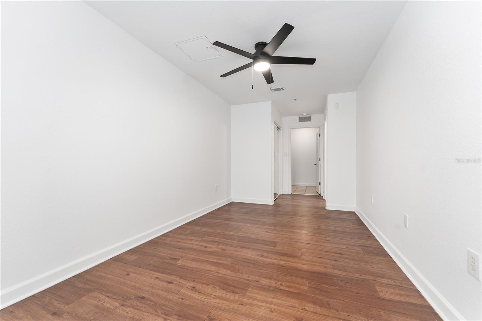 Image 21 of 30 For 835 9th Street 104