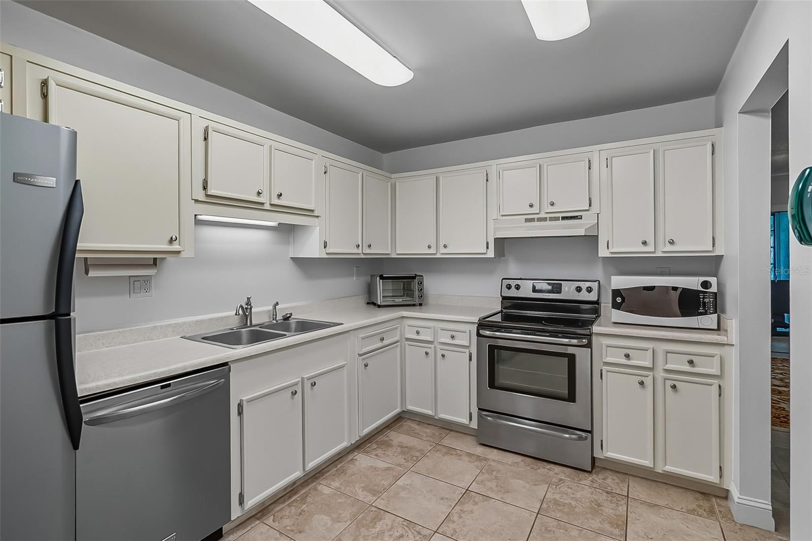 Image 15 of 41 For 2746 14 Drive 2746