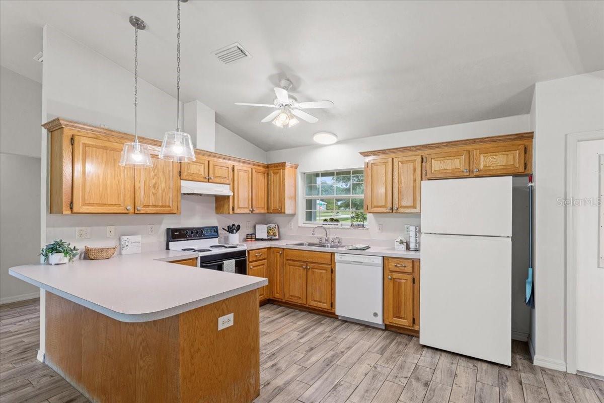 Image 8 of 17 For 25647 204th Avenue