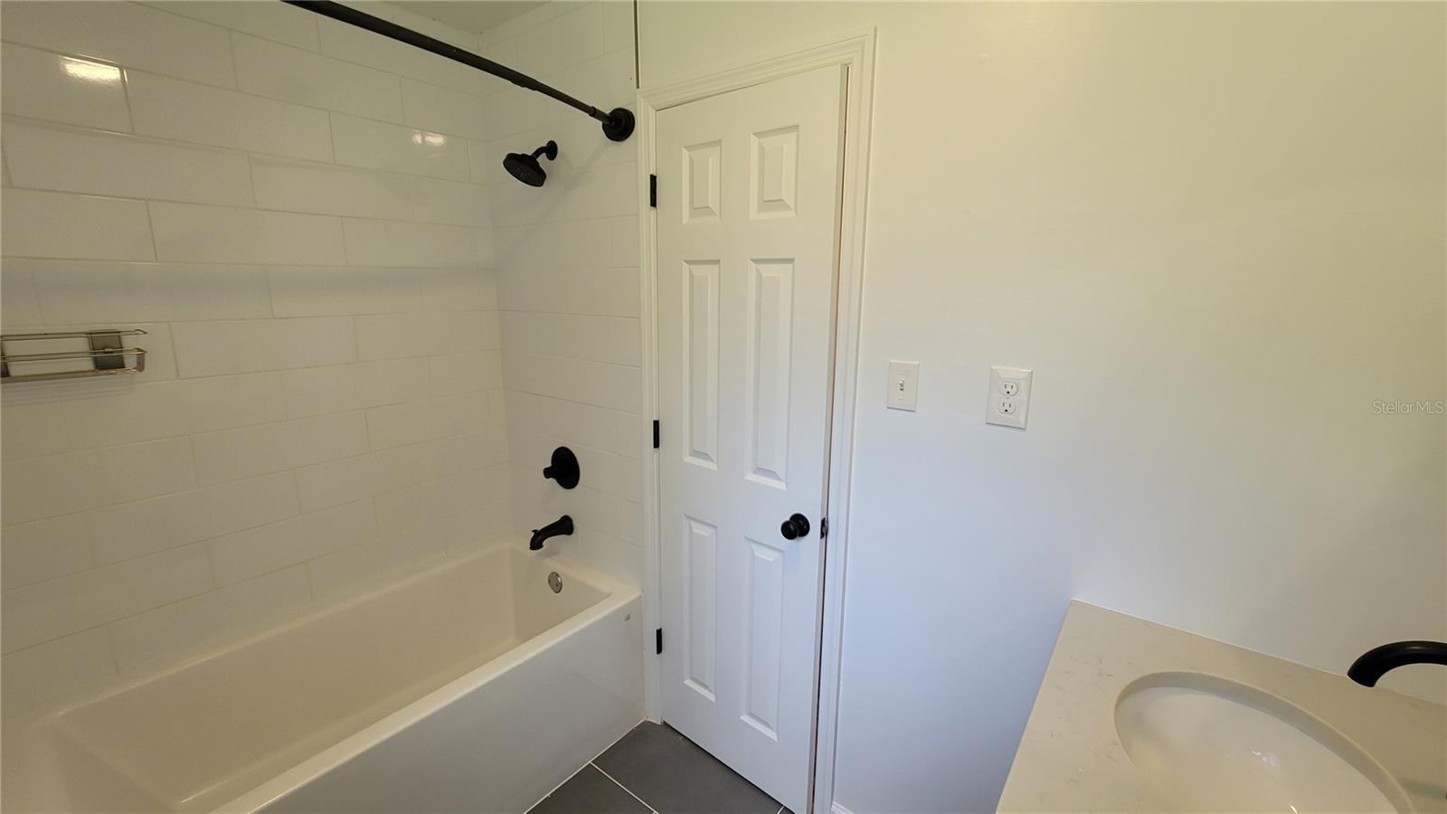 Image 20 of 30 For 620 35th Street