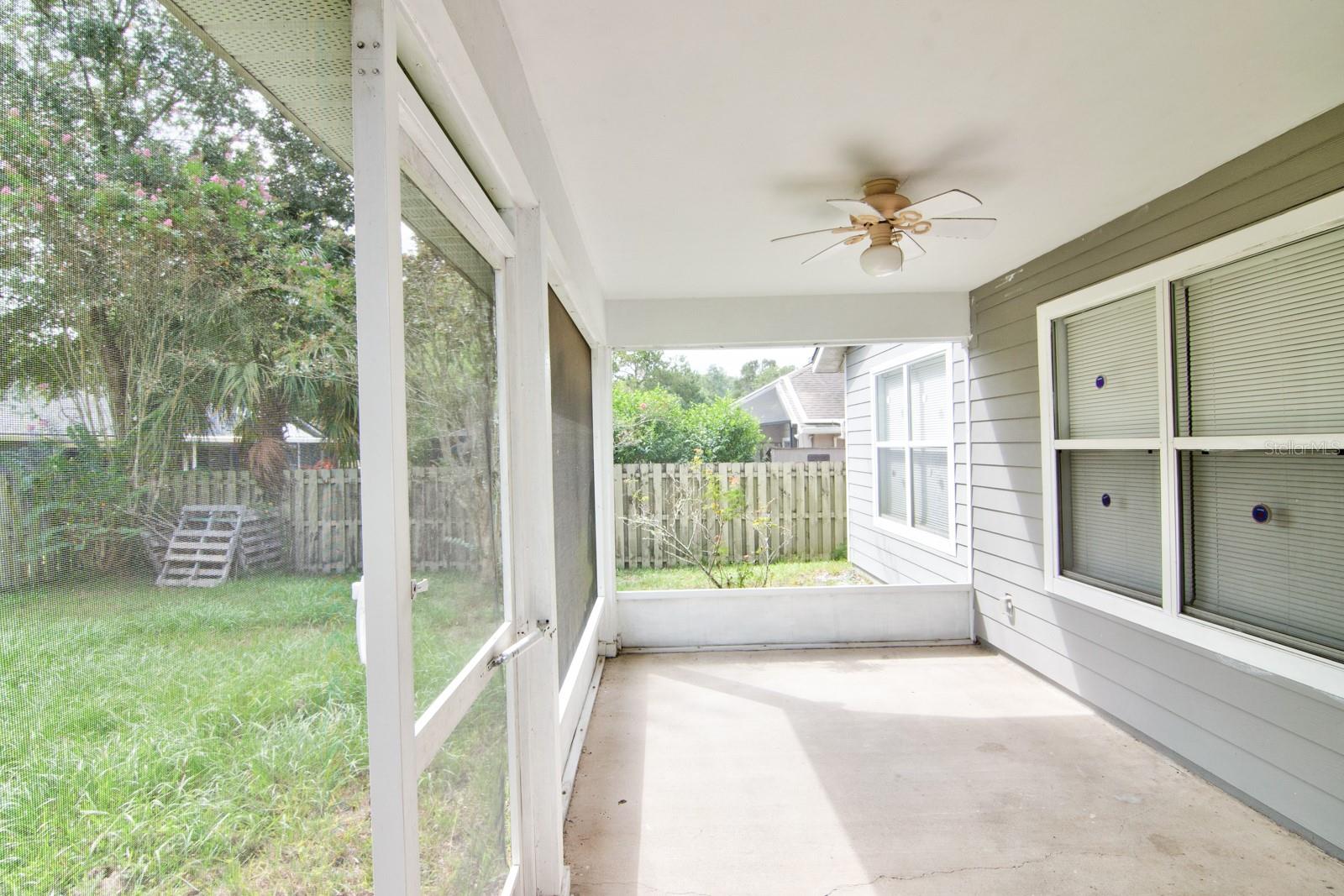 Image 17 of 18 For 1017 Nw 87 Way