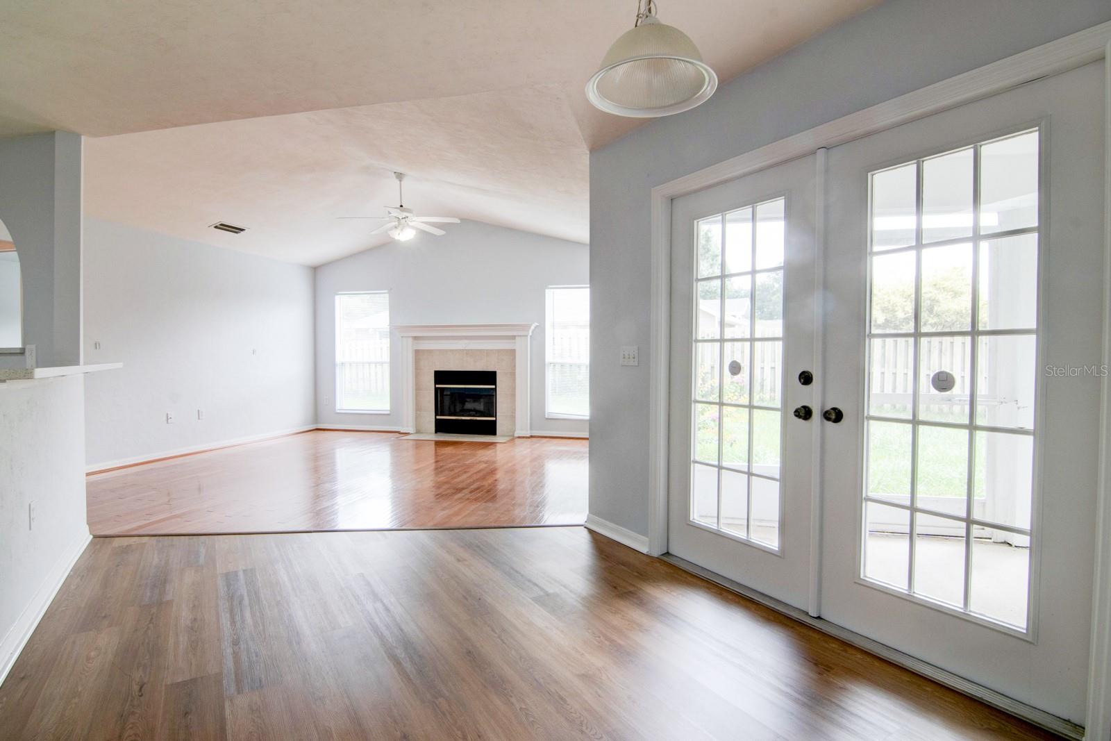 Image 8 of 18 For 1017 Nw 87 Way