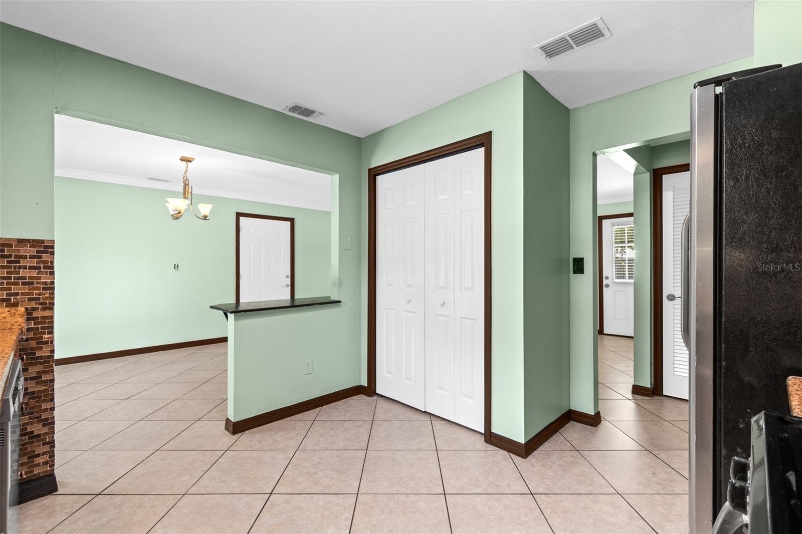 Image 10 of 27 For 6314 33rd Street