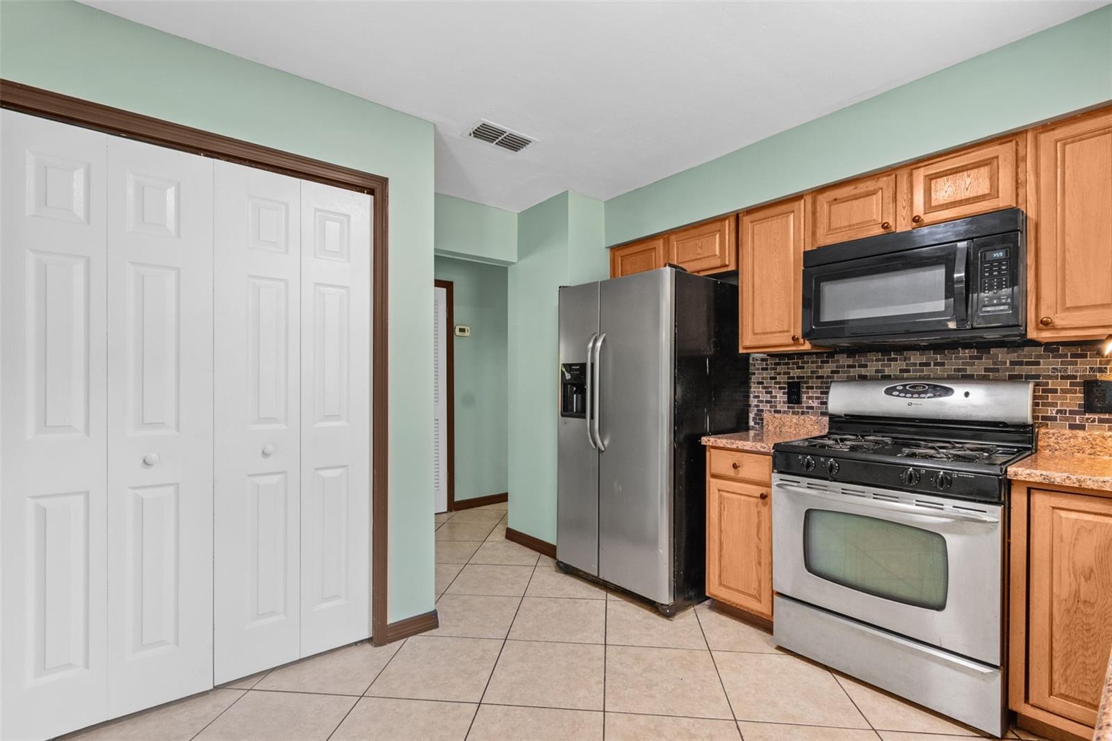 Image 21 of 27 For 6314 33rd Street