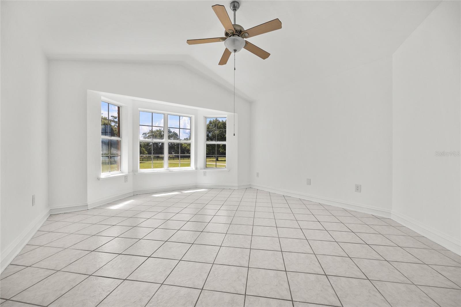 Image 12 of 32 For 24414 94th Avenue