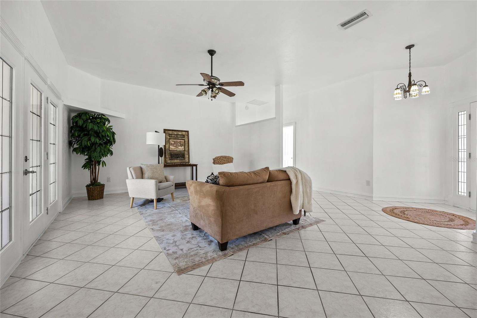 Image 4 of 32 For 24414 94th Avenue