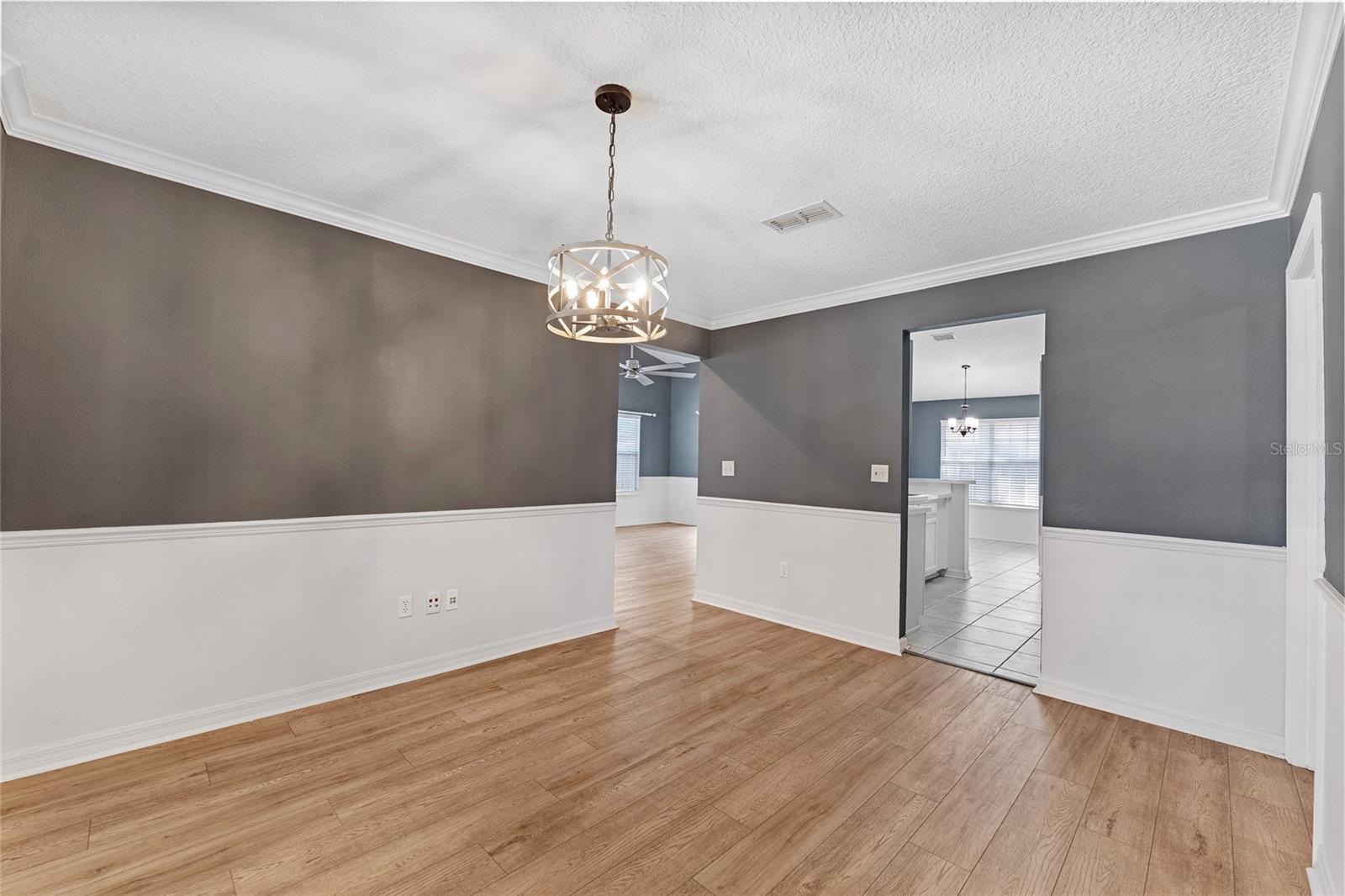 Image 27 of 59 For 6621 81st Street