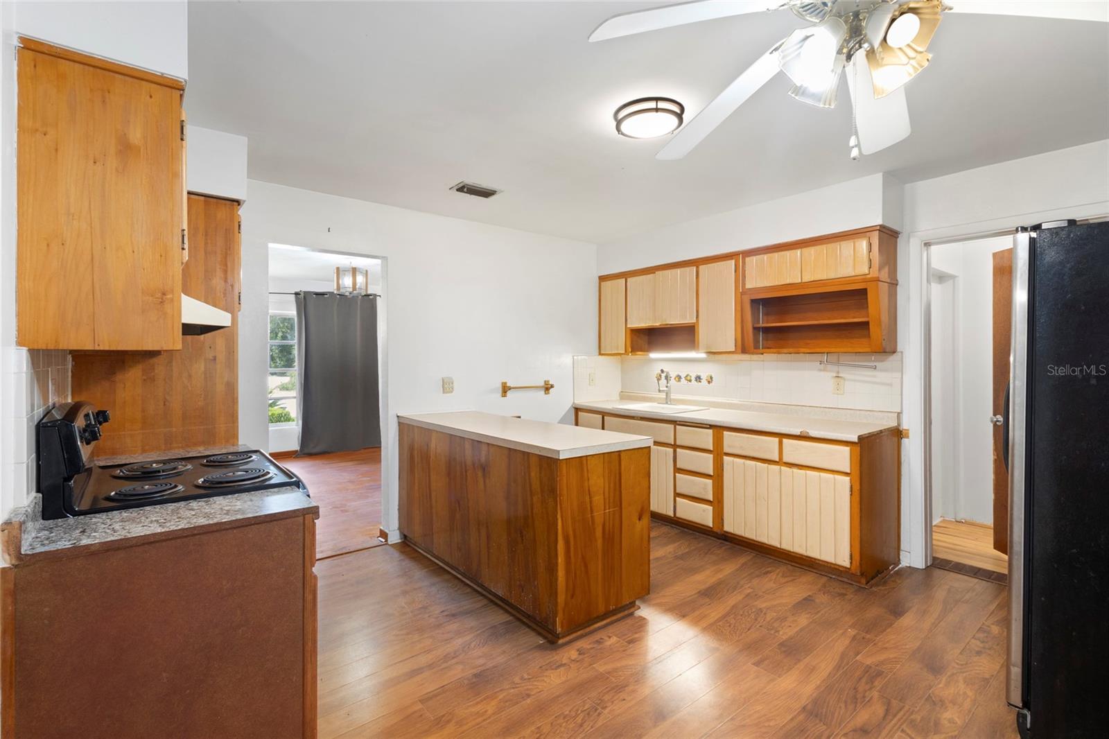 Image 5 of 15 For 2103 36th Terrace