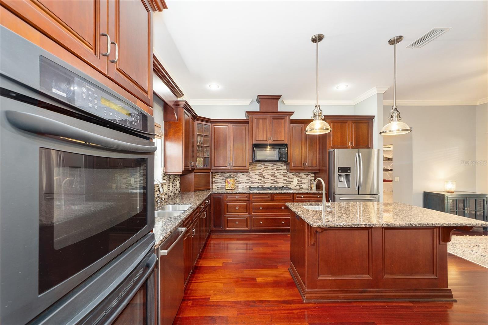 Image 10 of 32 For 7108 41st Lane