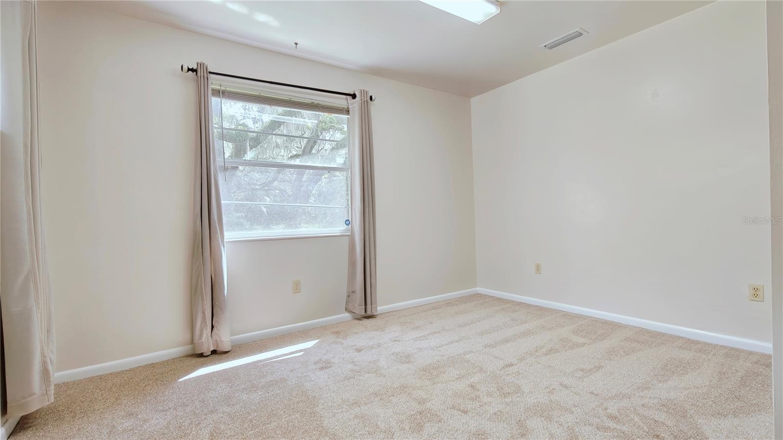 Image 15 of 29 For 107 Evans Court
