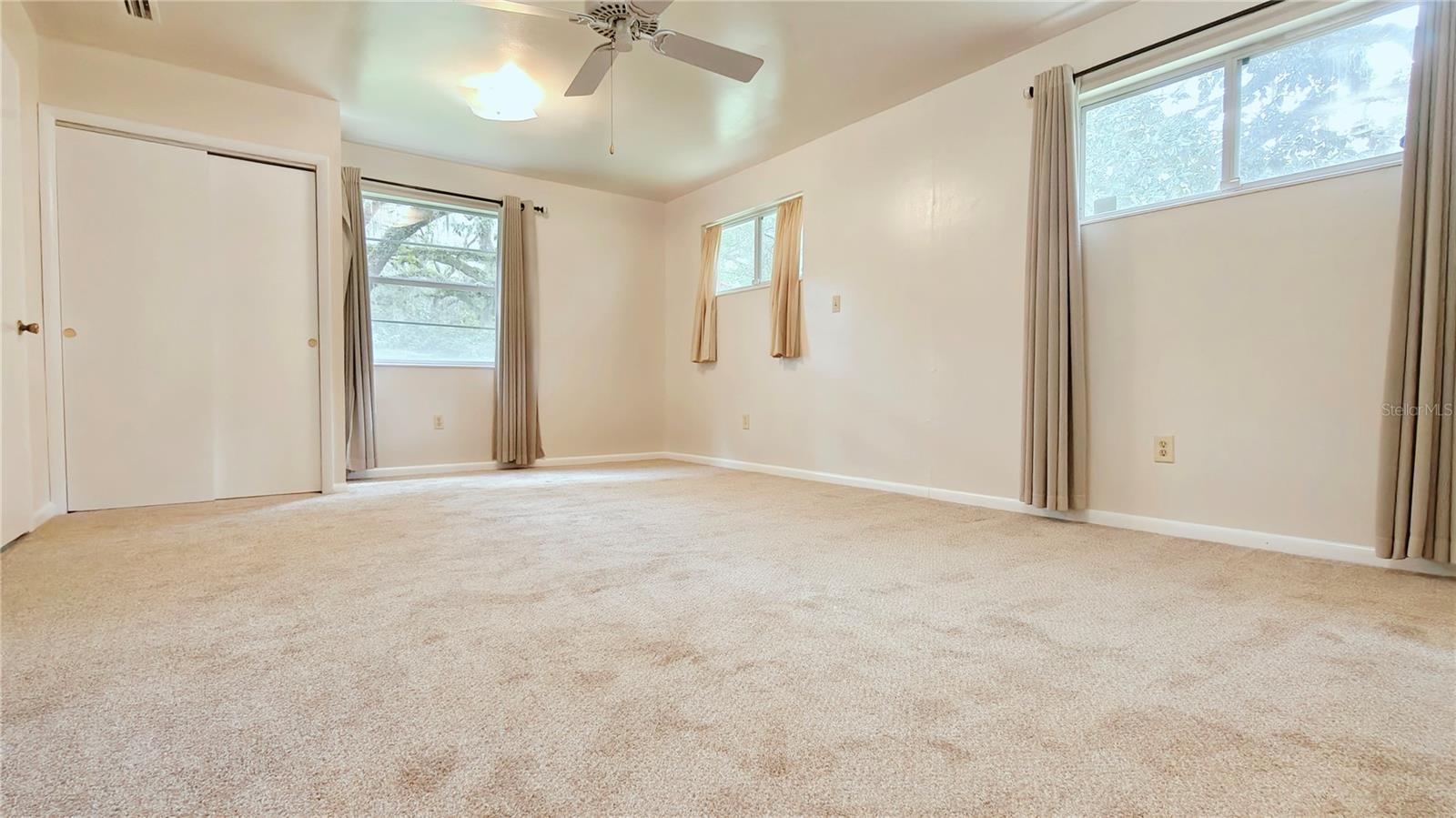 Image 19 of 29 For 107 Evans Court