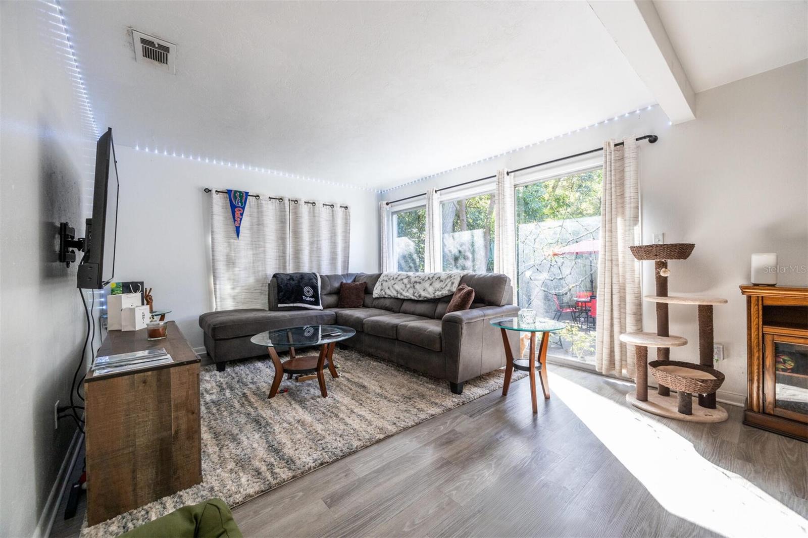 Image 14 of 40 For 749 34th Street