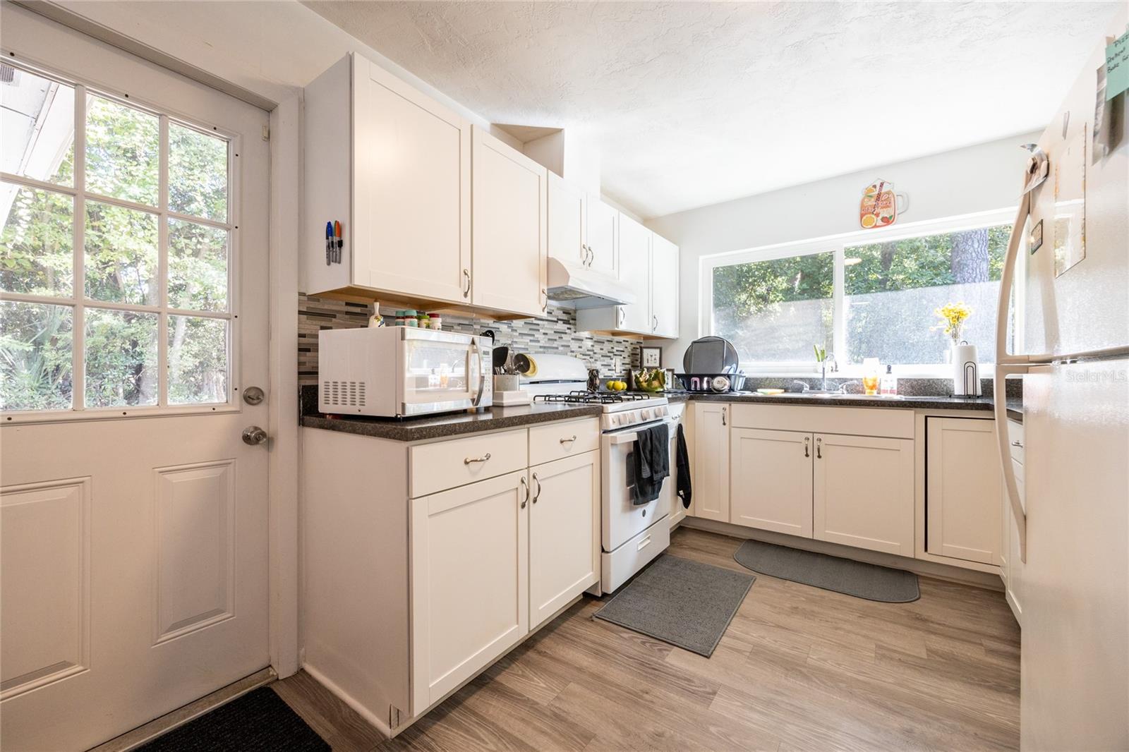 Image 15 of 40 For 749 34th Street