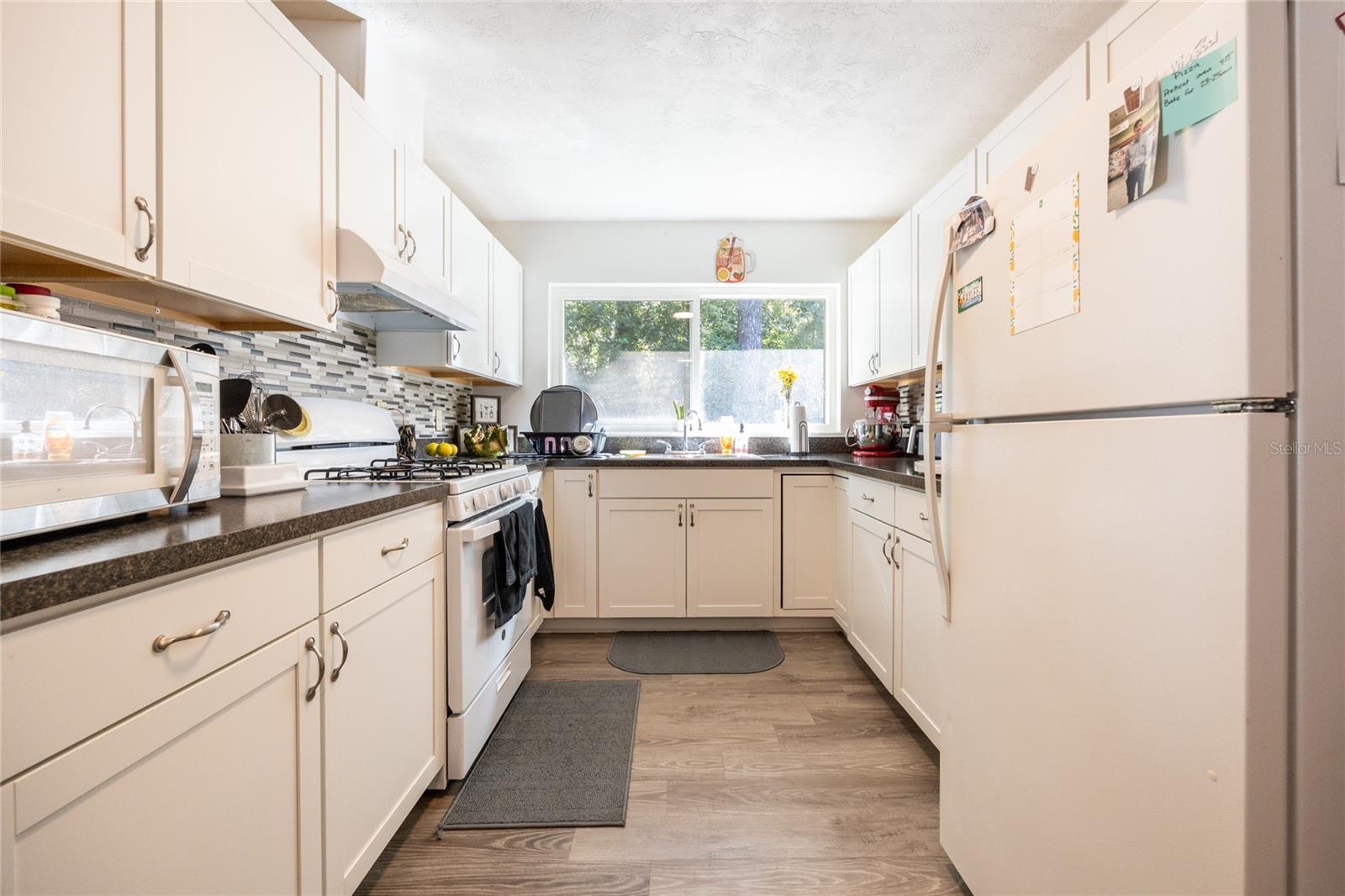 Image 16 of 40 For 749 34th Street