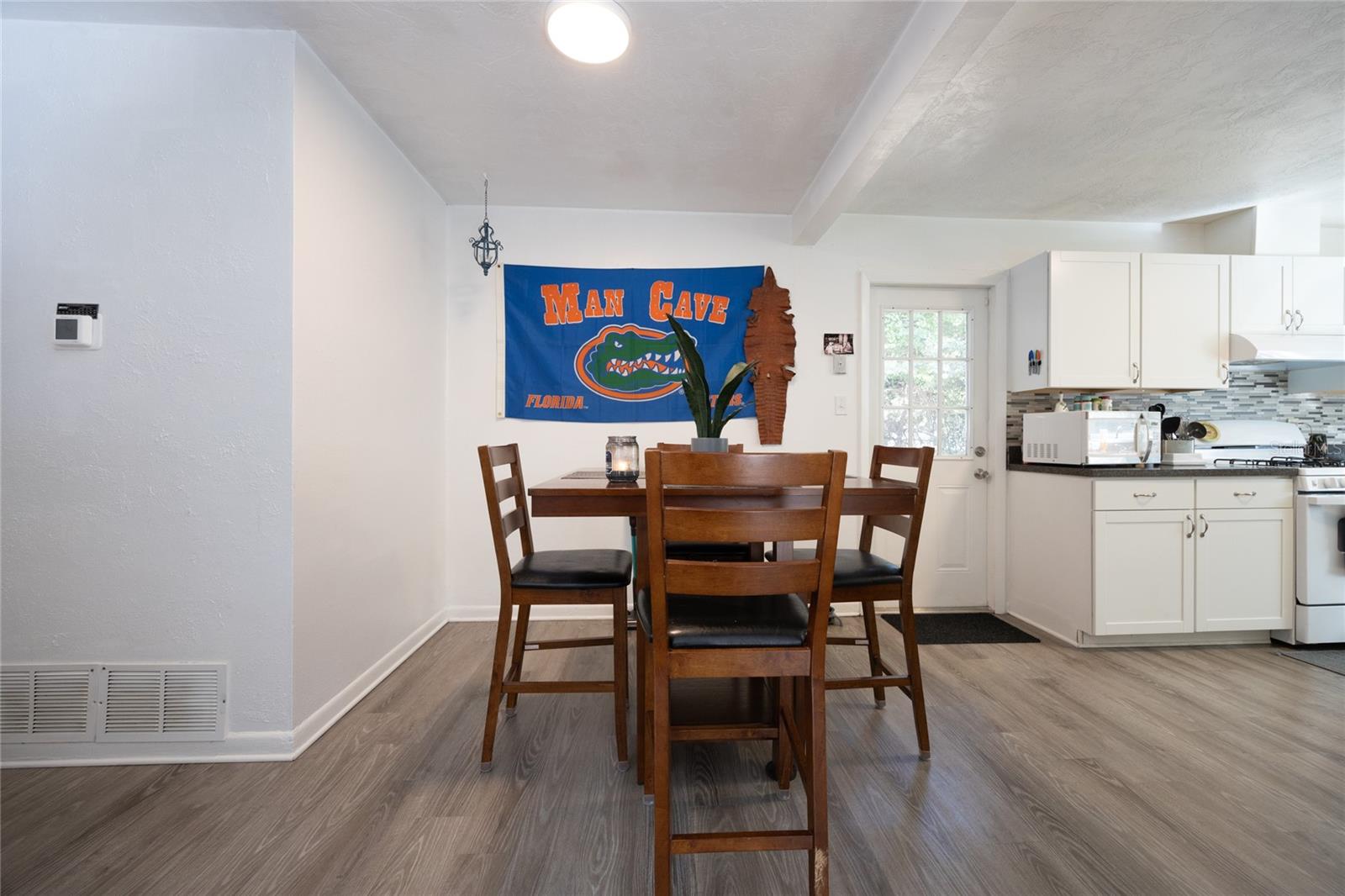 Image 19 of 40 For 749 34th Street