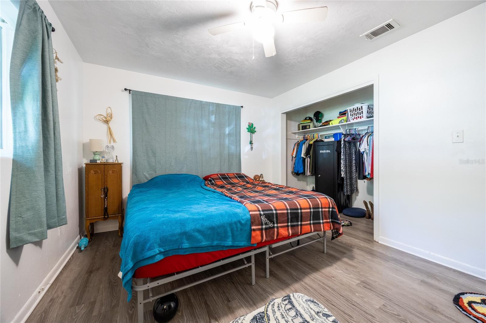 Image 23 of 40 For 749 34th Street
