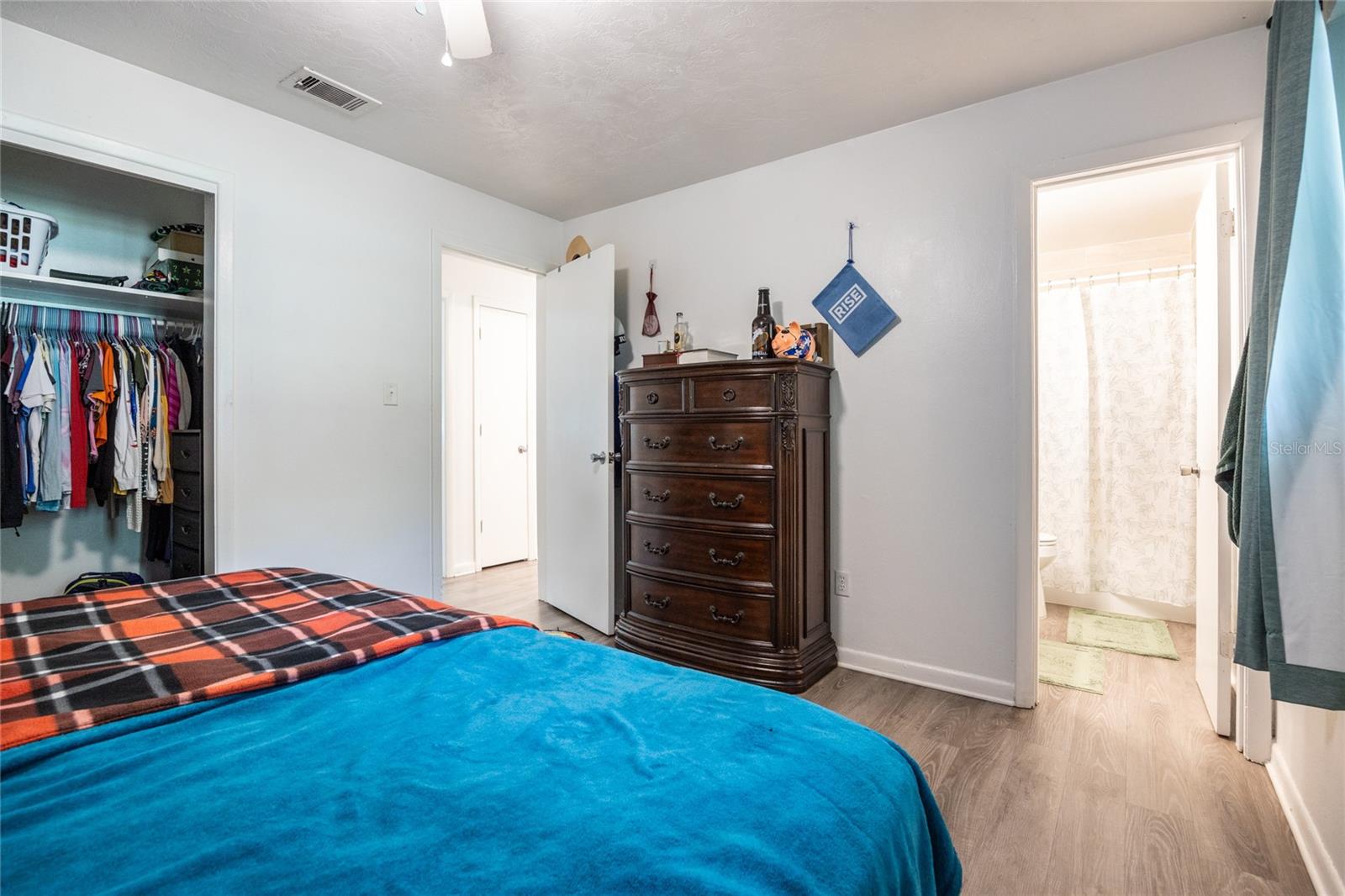 Image 24 of 40 For 749 34th Street