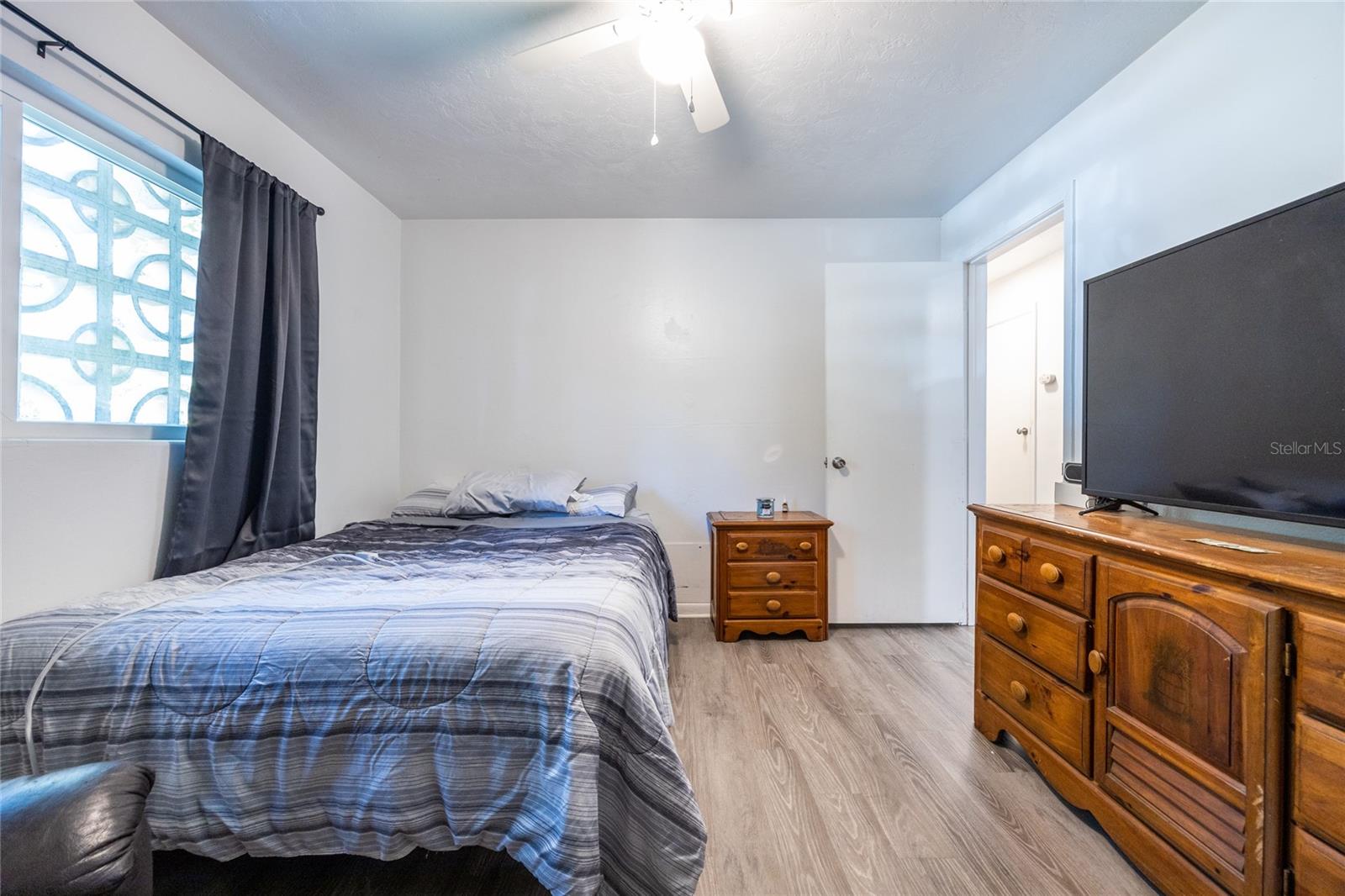 Image 29 of 40 For 749 34th Street