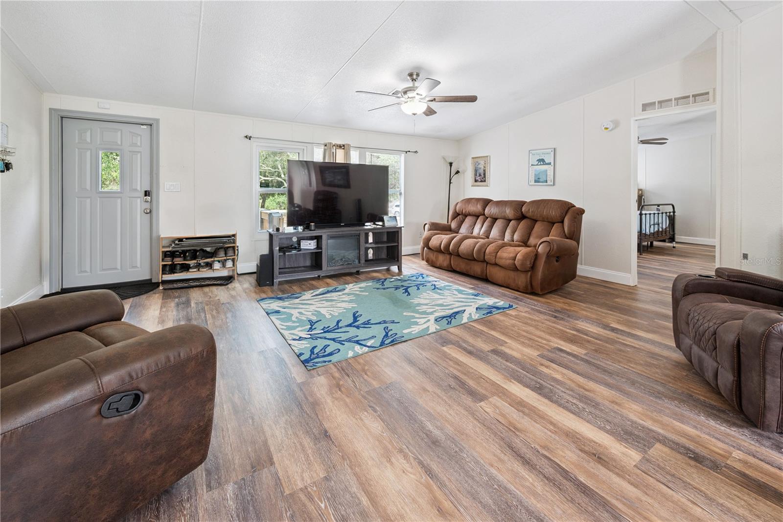 Image 8 of 46 For 7556 Osceola Avenue