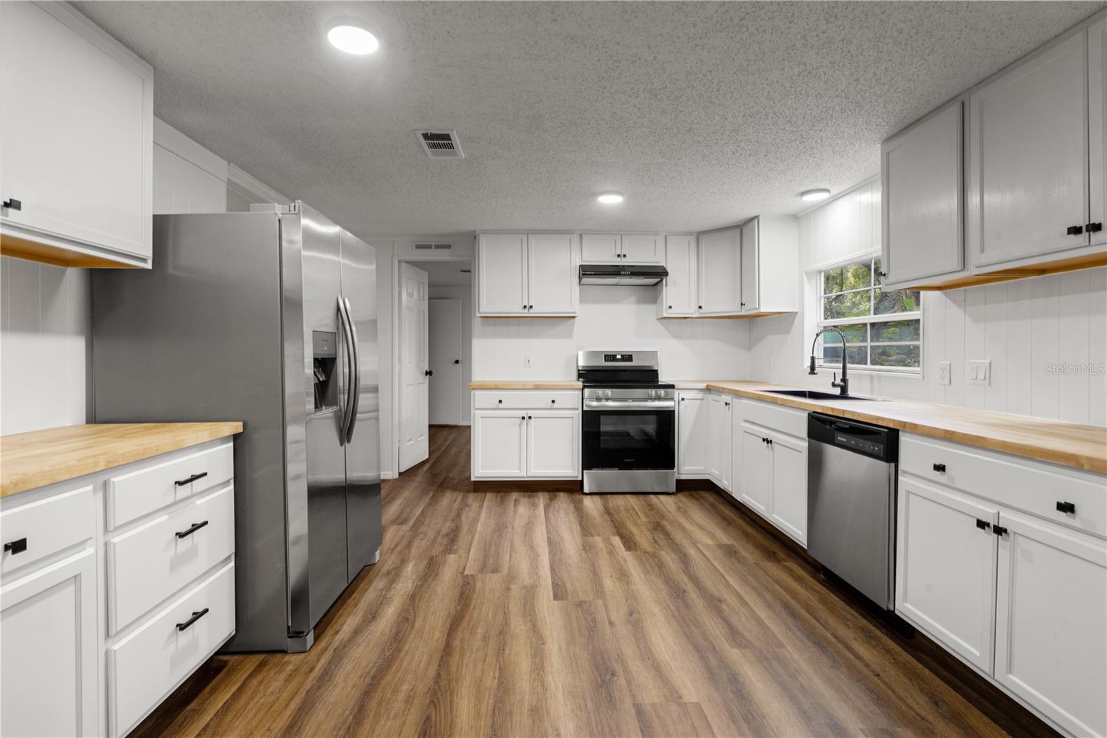 Image 7 of 29 For 1431 29th Terrace