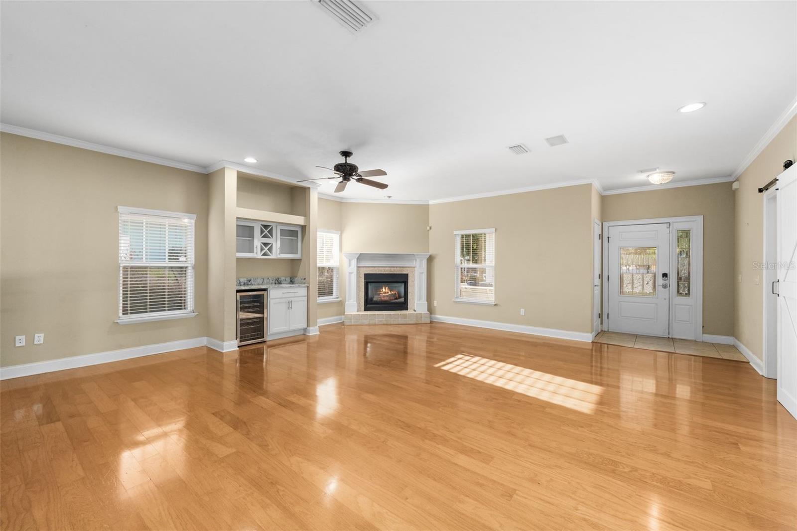 Image 10 of 40 For 12830 3rd Place